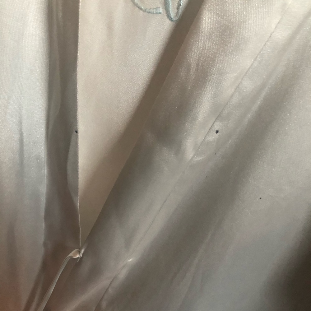 🎁Intimo Donatella “The Bride” Large Robe🎁 - Picture 2 of 6